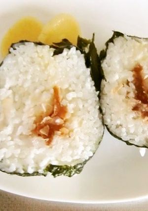 シンプルな梅おかかにスイートはちみつを-レシピのメイン写真