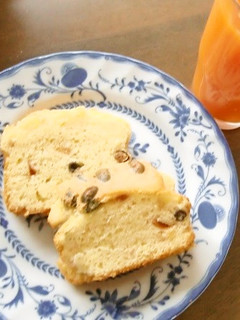 スイートはちみつ梅干と黒豆入りのケーキ-レシピのメイン写真