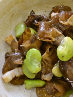 春のおいしさ★そら豆とベーコンの炒め物-レシピのメイン写真