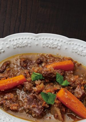 手軽にご馳走メニュー 豚ハラミの赤ワイン煮込み-レシピのメイン写真