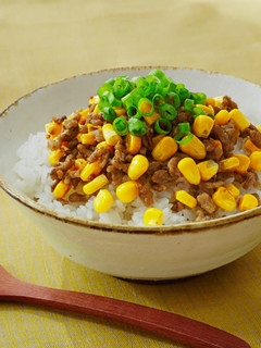 コーン肉そぼろごはん-レシピのメイン写真