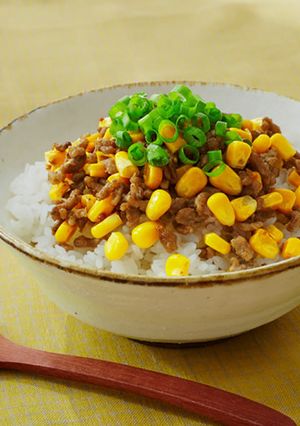 コーン肉そぼろごはん-レシピのメイン写真