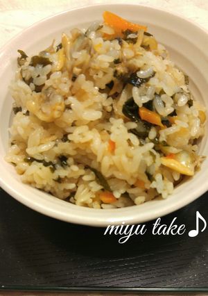 ワカメとあさりの炊き込みご飯♪-レシピのメイン写真