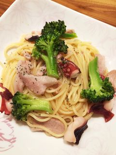 アヒージョからのオイルパスタ-レシピのメイン写真