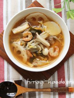 ヘルシー*きのこ根菜もやしのキムチスープ-レシピのメイン写真