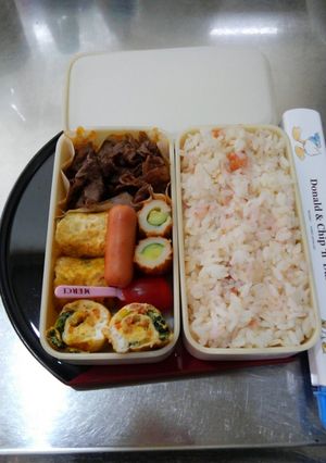 くるくるオムレツ弁当-レシピのメイン写真