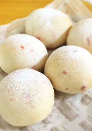 HB使用♬苺カルピスdeふわもち丸パン♡-レシピのメイン写真