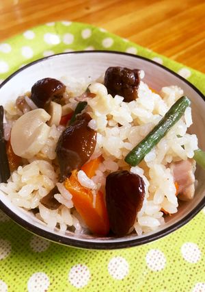 山菜と鶏の炊き込みご飯おこわ風-レシピのメイン写真