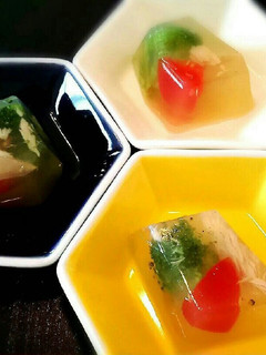 製氷皿でコンソメ寒天寄せ-レシピのメイン写真