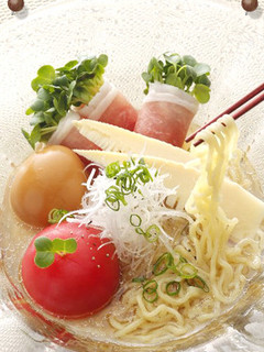 生ハムとトマトの冷製塩ラーメン-レシピのメイン写真