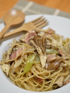 フライパン一つで舞茸たっぷり和風パスタ-レシピのメイン写真