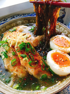 もずくと手羽先の麻油鶏(マーヨーチー)-レシピのメイン写真