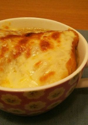 【チーズとろ】飴色玉ねぎのスープグラタン-レシピのメイン写真