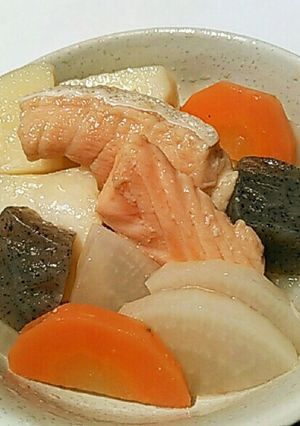 石狩風!鮭と根菜の煮物-レシピのメイン写真
