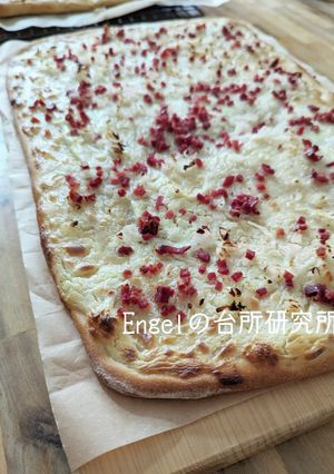フラムクーヘンイースト生地【ドイツ料理】-レシピのメイン写真