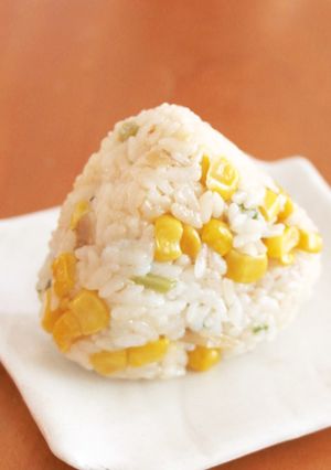 バターコーンおにぎり-レシピのメイン写真