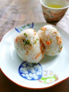 鮭と大葉のオイルおにぎり-レシピのメイン写真