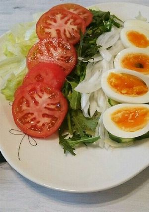 バジルと野菜たっぷりのサラダ✨-レシピのメイン写真