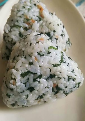 ◌*大葉香る梅とわかめのおにぎり*◌-レシピのメイン写真