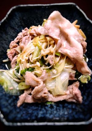 レタスと豚肉の生姜酢醤油蒸し-レシピのメイン写真