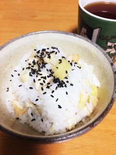 たけのこと油揚げのシンプル炊き込みご飯。-レシピのメイン写真