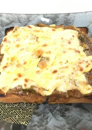 超簡単。マックに行く前にカレチーマヨパン-レシピのメイン写真