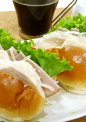チキンとごぼうサラダのロールパンサンド-レシピのメイン写真