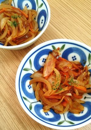 お弁当に♪玉ねぎと人参のソース炒め-レシピのメイン写真