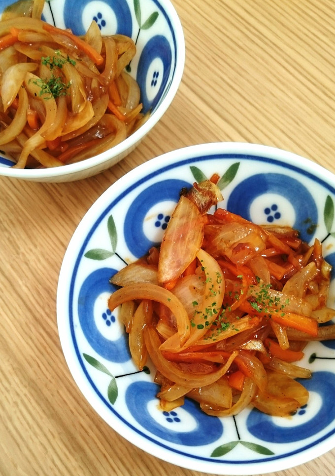 お弁当に♪玉ねぎと人参のソース炒め-レシピのメイン写真