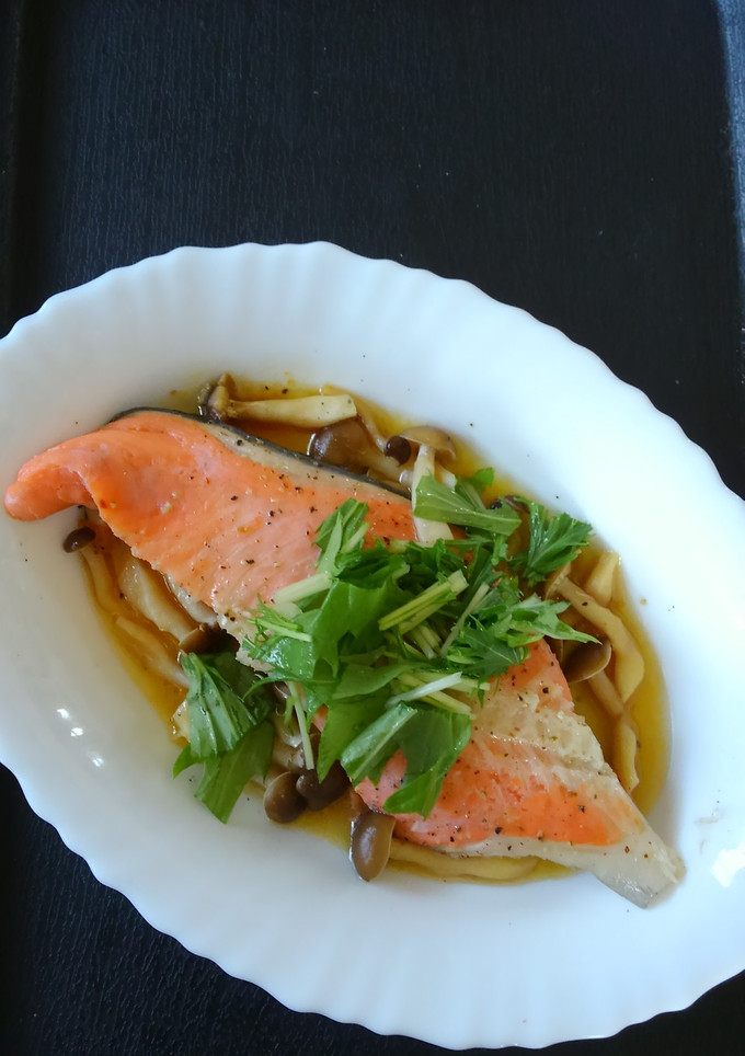 楽！鮭のバター蒸しwithしめじ♪-レシピのメイン写真