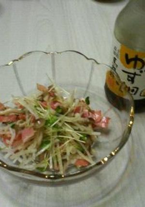 大根とカイワレとベーコンのサラダ-レシピのメイン写真