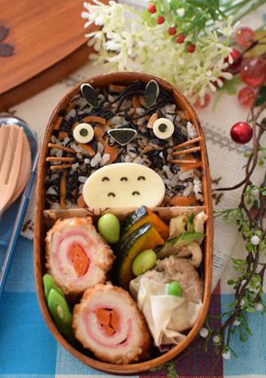 【キャラ弁】ヒジキでトトロ弁当-レシピのメイン写真