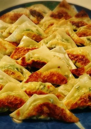 簡単!海老とニラの三角餃子-レシピのメイン写真