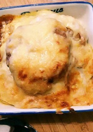 帰って焼くだけ 残りご飯ハンバーグドリア-レシピのメイン写真