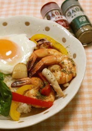 シーフードガパオ丼(ガパオタレー)-レシピのメイン写真