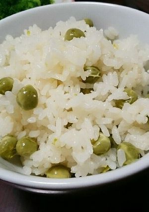 簡単ラクチン◇うすいえんどう豆の豆ご飯-レシピのメイン写真
