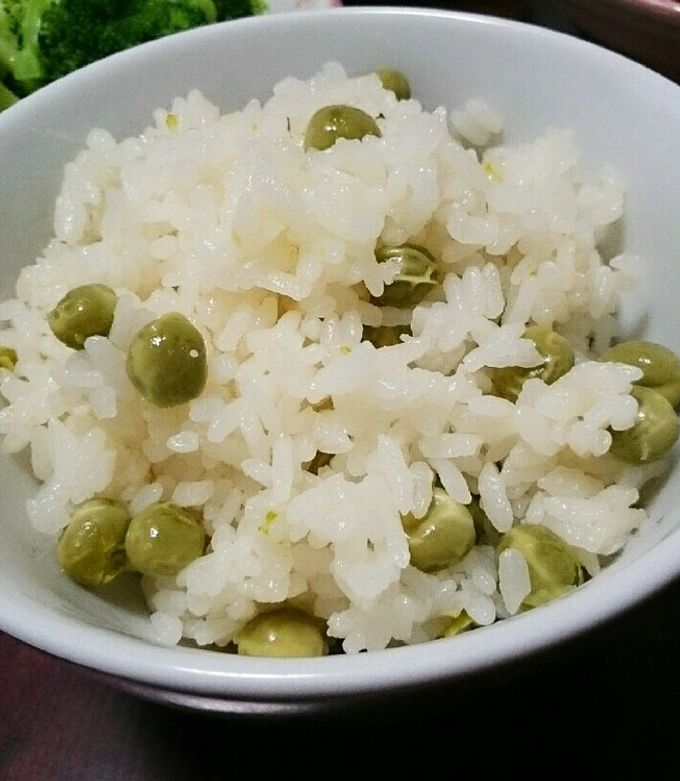 簡単ラクチン◇うすいえんどう豆の豆ご飯 by ＊tibby＊ 【クックパッド