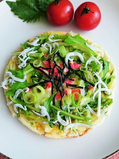 水菜としらすのお好み焼き風ピザ-レシピのメイン写真