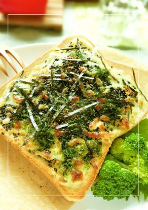 胡麻・海苔・梅香る❀刻み新玉トースト-レシピのメイン写真