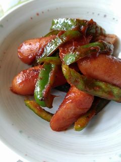 ソーセージとピーマン のカレー粉炒め-レシピのメイン写真