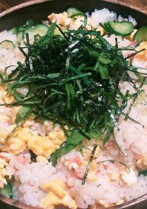 1切れでみんなで楽しむ♪鮭ちらし寿司♡-レシピのメイン写真