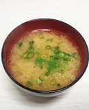 シャキシャキ☆アルファルファのお味噌汁