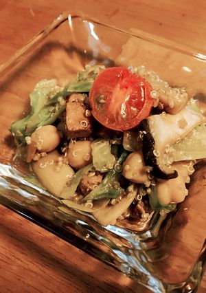 キヌアとひよこ豆のバルサミコ酢サラダ-レシピのメイン写真