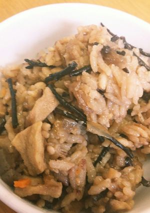栄養満点色々炊き込みごはん-レシピのメイン写真
