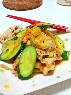 豚肉とミョウガとキュウリの炒めたん-レシピのメイン写真
