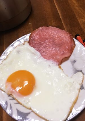 ハム目玉焼き☆-レシピのメイン写真