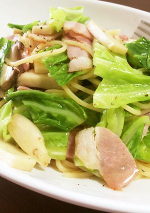 春キャベツとエリンギのコンソメパスタ-レシピのメイン写真