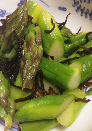 簡単おいしい！アスパラの塩昆布和え-レシピのメイン写真