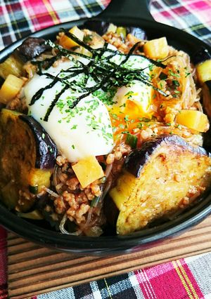 なすと肉味噌のボロネーゼ風丼-レシピのメイン写真