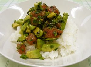 焦がしねぎ醤油ベースのまぐろアボカド丼-レシピのメイン写真